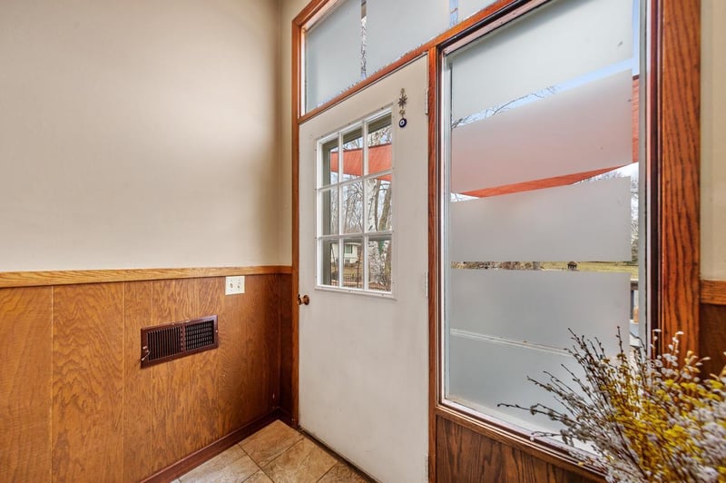2705 Bobolink Rd, Medina, MN 55356