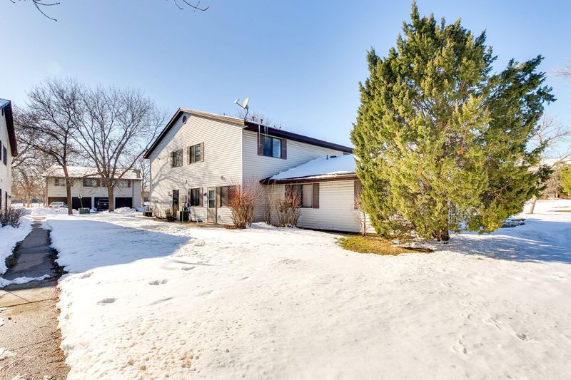 6634 84th Ct N, Brooklyn Park, MN 55445
