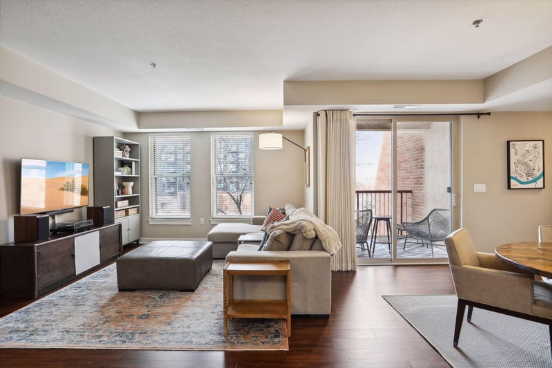 675 N 1st St #302, Minneapolis, MN 55401