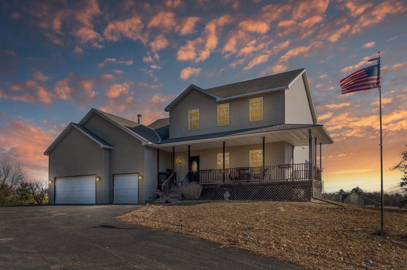 22571 Typo Creek Dr NE, Linwood Twp, MN 55079