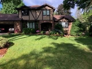 5886 Oxford St N, Shoreview, MN 55126