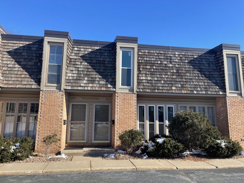 6331 Barrie Rd, Edina, MN 55435