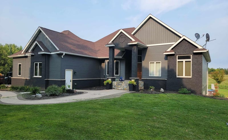 30359 Fox St NW, Cambridge, MN 55008