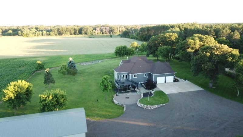 30359 Fox St NW, Cambridge, MN 55008