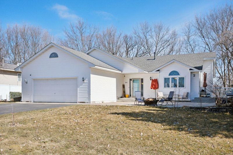 544 Nelson Ln, Center City, MN 55012