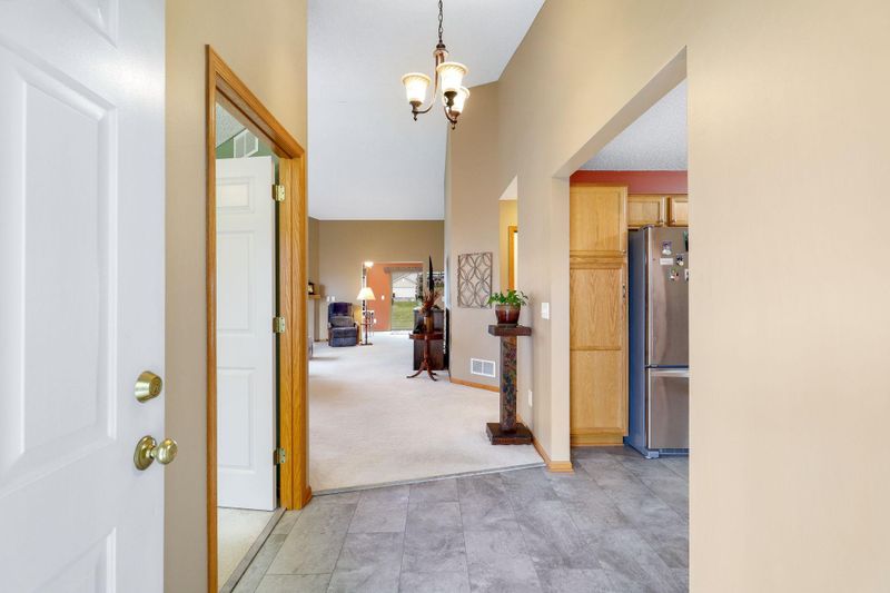 17288 Marshfield Ln, Prior Lake, MN 55372