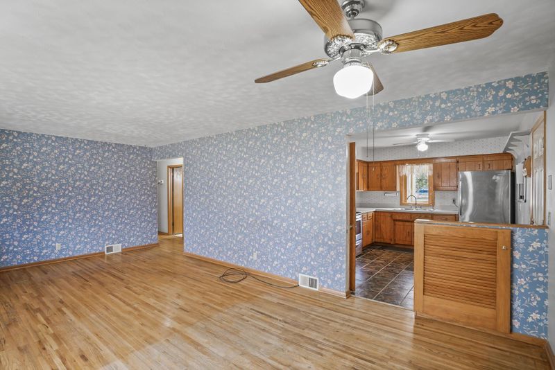 11543 Jonquil St NW, Coon Rapids, MN 55433