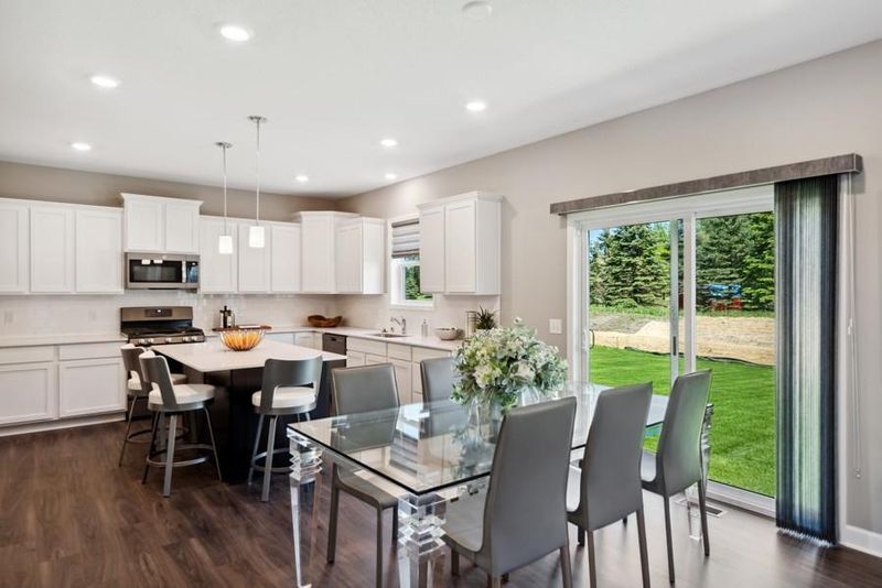 5200 Kerber Ct, Victoria, MN 55386