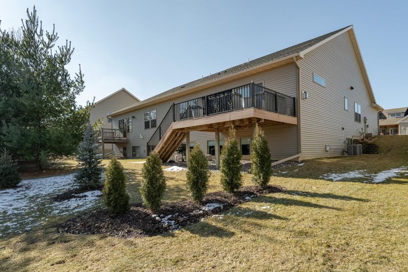 476 22nd Ave SW, Rochester, MN 55902