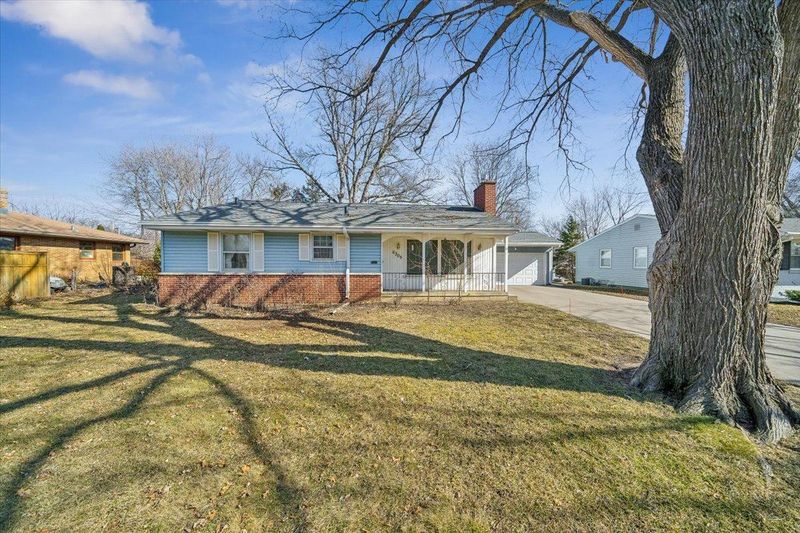 6305 Warren Ave S, Edina, MN 55439