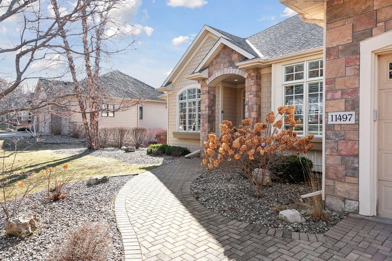11497 Old Bren Rd, Minnetonka, MN 55343