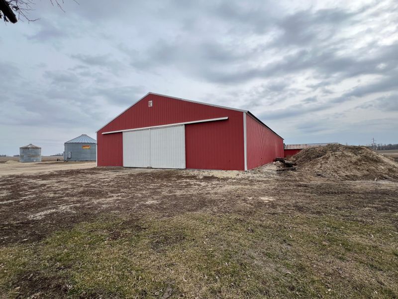 21060 575th Ave, Austin, MN 55912
