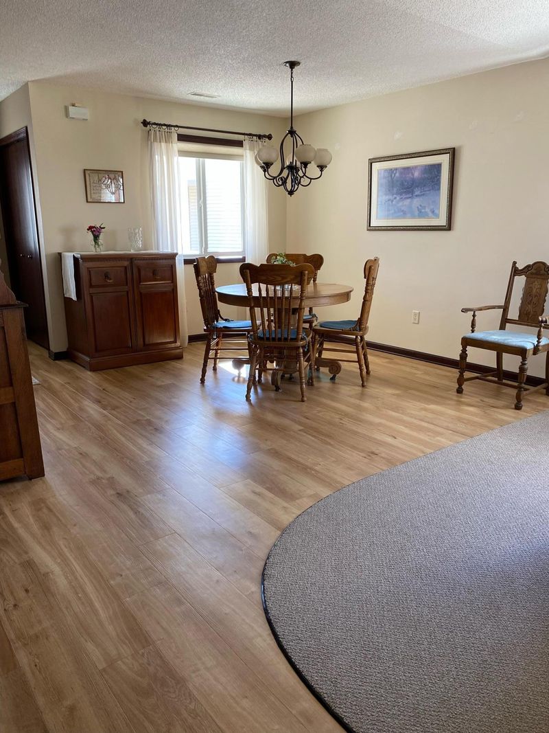 215 Morning Dr, Mayer, MN 55360