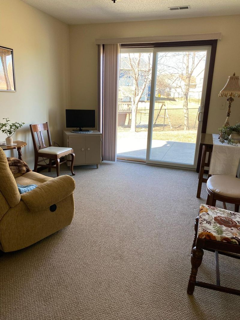 215 Morning Dr, Mayer, MN 55360