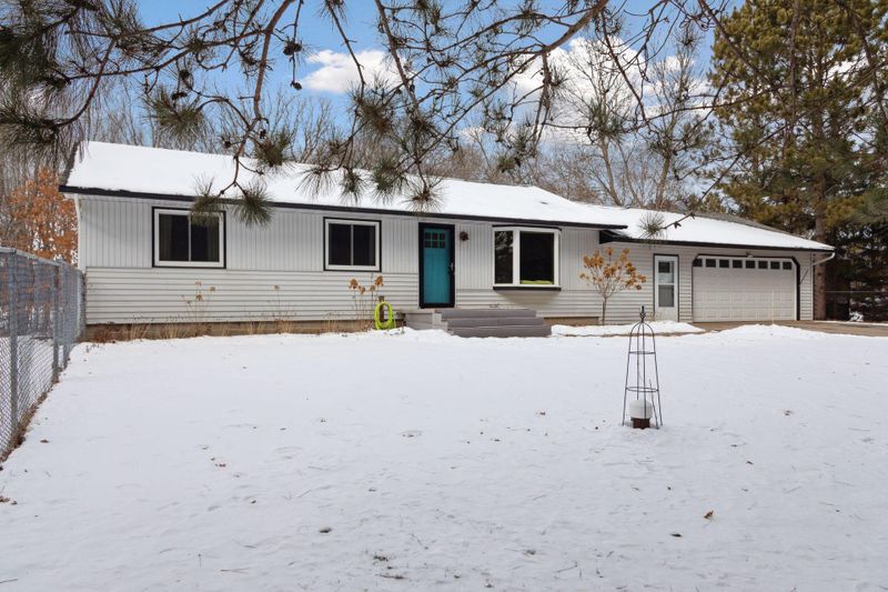 32110 Elk Ln, Stacy, MN 55079