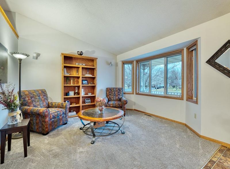 14232 Tamarack St NW, Andover, MN 55304