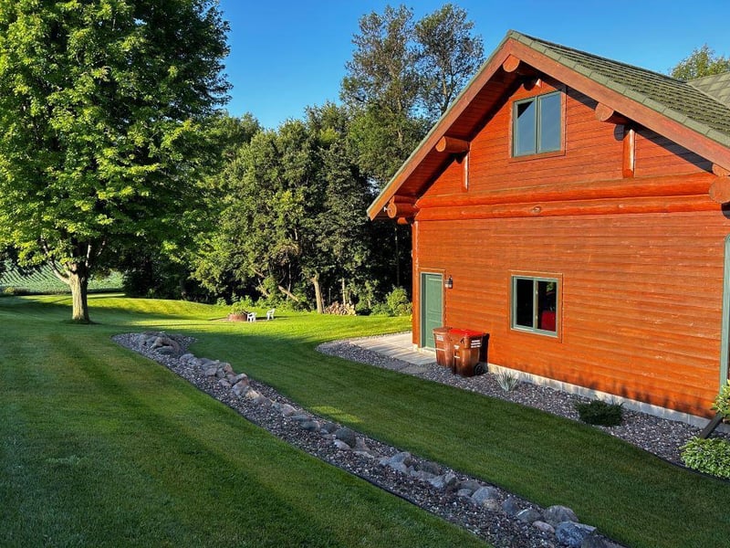 6761 20th St SW, Howard Lake, MN 55349