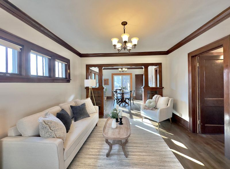 240 8th Ave S, South Saint Paul, MN 55075