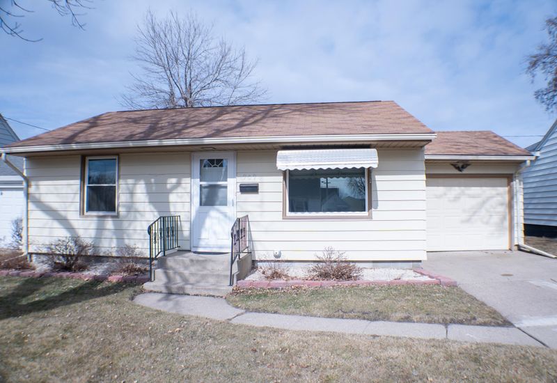909 Willow St, Fairmont, MN 56031