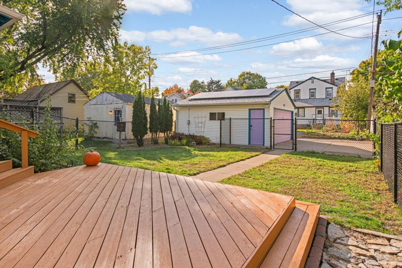 427 Brimhall St, Saint Paul, MN 55105