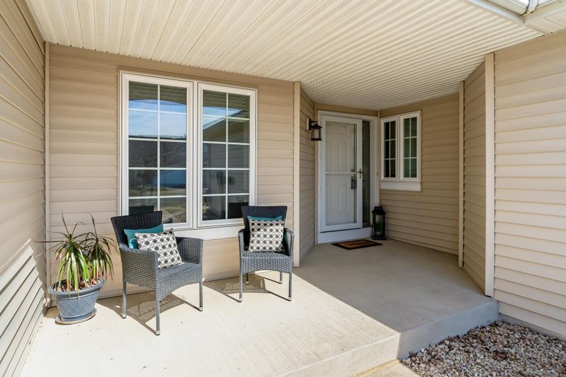 17253 Marshfield Ln, Prior Lake, MN 55372
