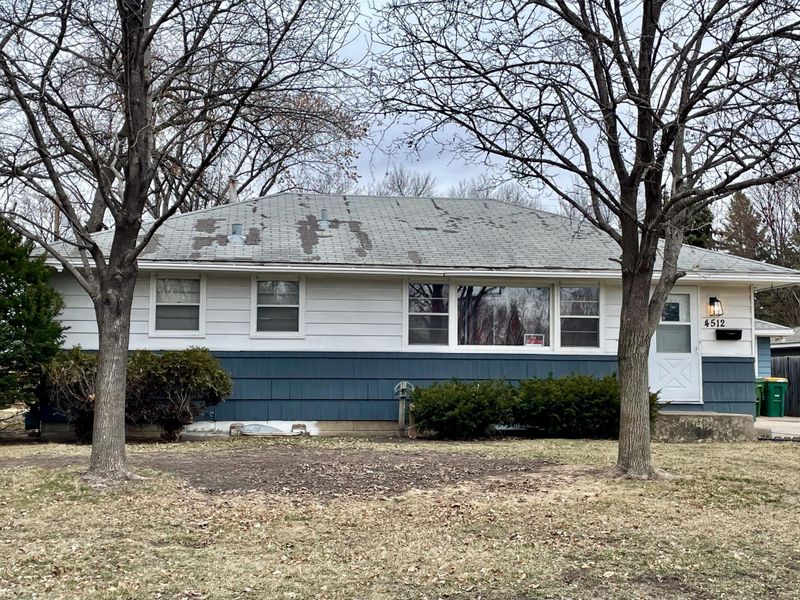 4512 Winchester Ln, Brooklyn Center, MN 55429