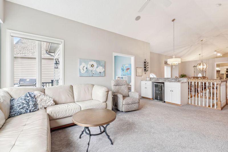 14929 Valley View Rd, Eden Prairie, MN 55344