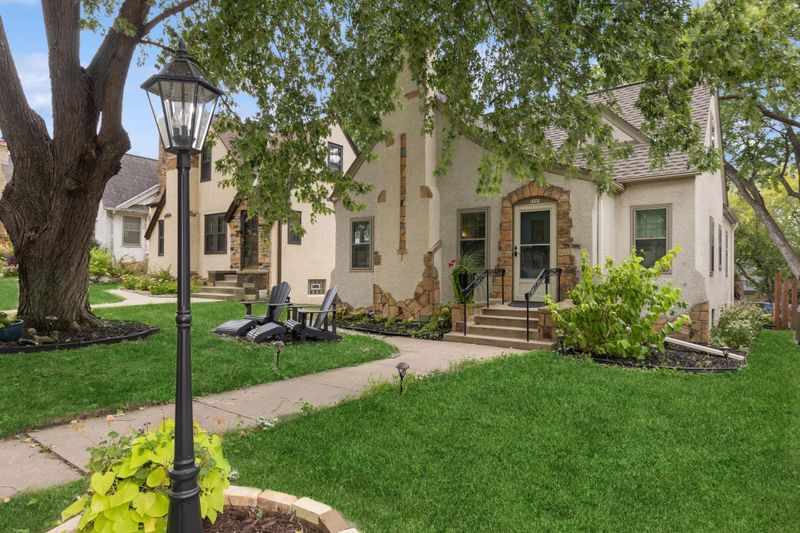 5328 Park Ave, Minneapolis, MN 55417
