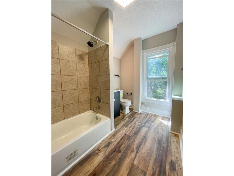 672 Magnolia Ave E, Saint Paul, MN 55106