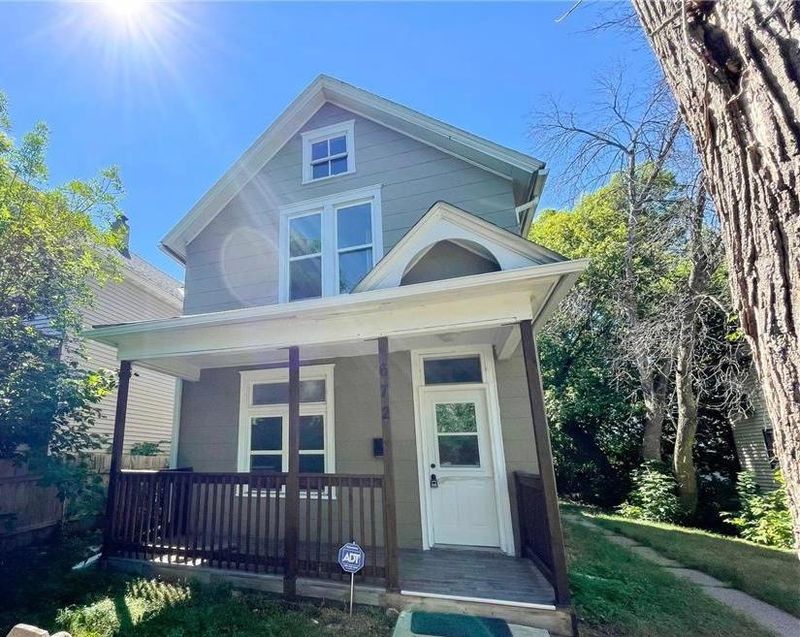 672 Magnolia Ave E, Saint Paul, MN 55106