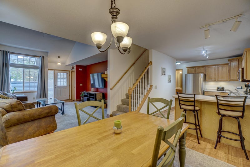 2063 Willow Cir, Centerville, MN 55038