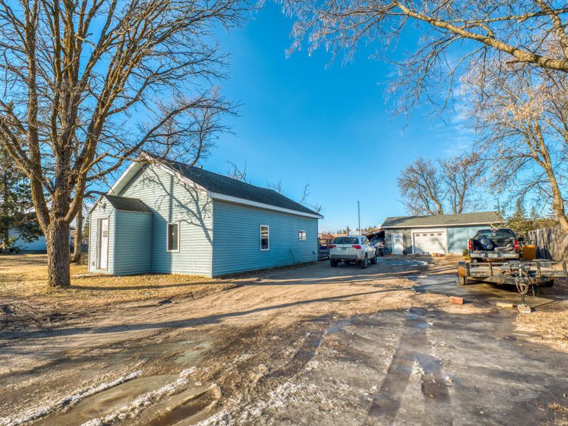 615 Lake Ave NE, Bemidji, MN 56601