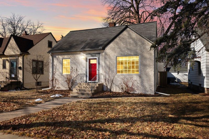 3447 Russell Ave N, Minneapolis, MN 55412