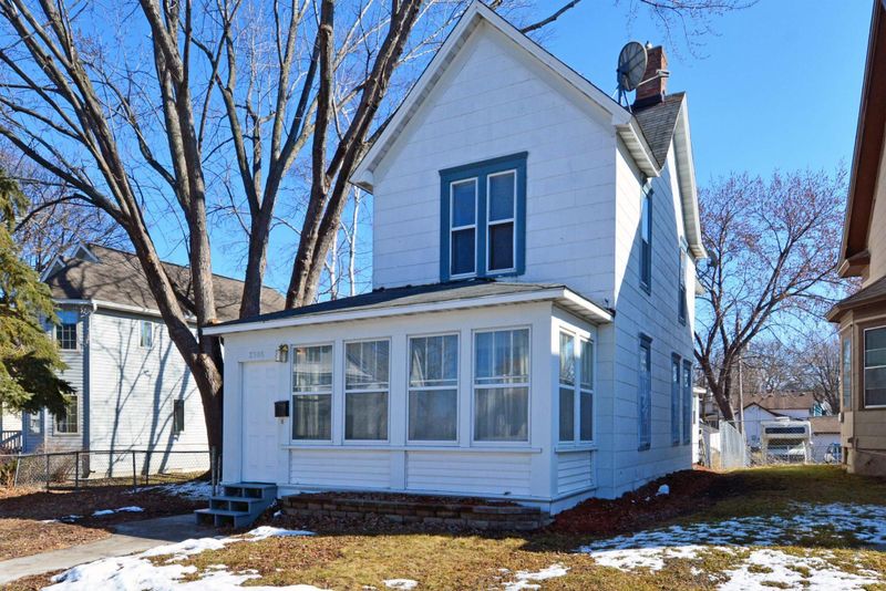 2306 James Ave N, Minneapolis, MN 55411