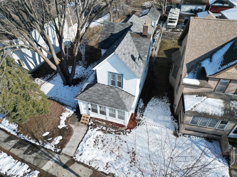 2306 James Ave N, Minneapolis, MN 55411
