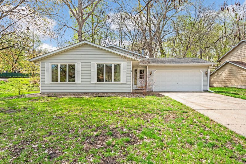 5805 Beachwood Rd, Mound, MN 55364