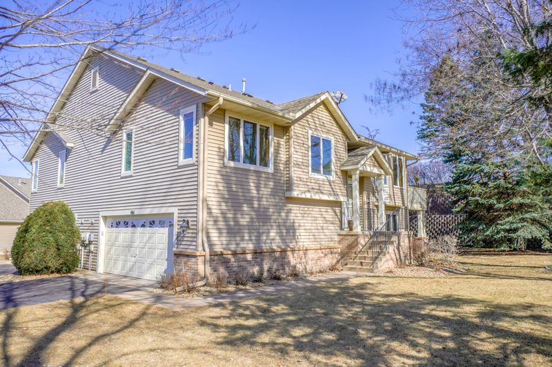 901 Towne Cir, Stillwater, MN 55082
