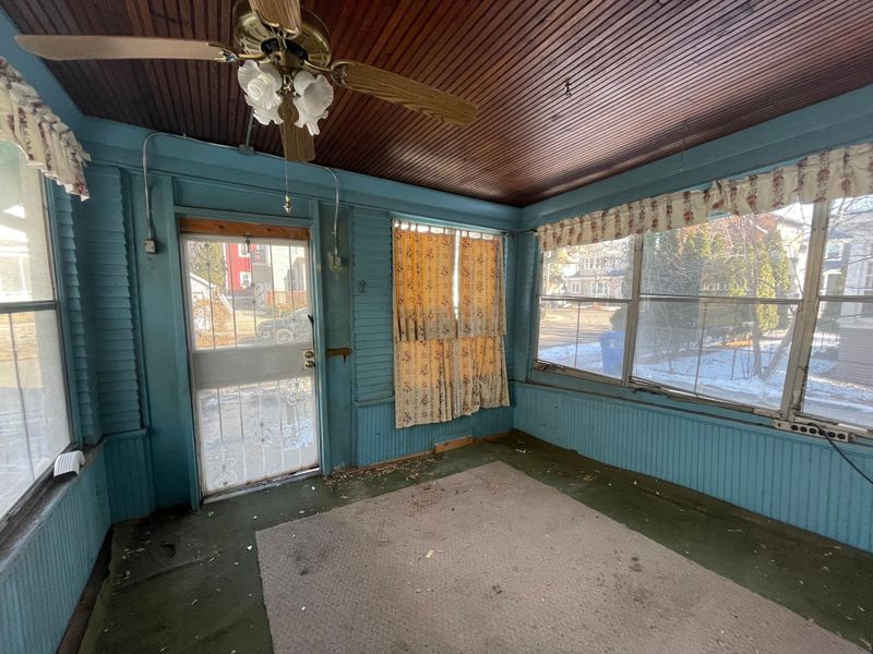 1507 W 33rd St, Minneapolis, MN 55408