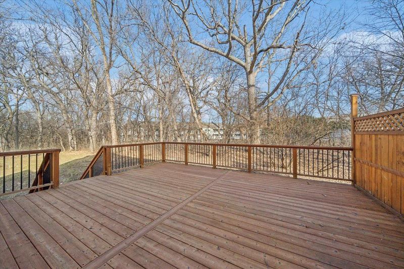 5657 W Bavarian Ps, Fridley, MN 55432