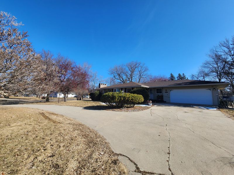 214 5th St NW, Mahnomen, MN 56557