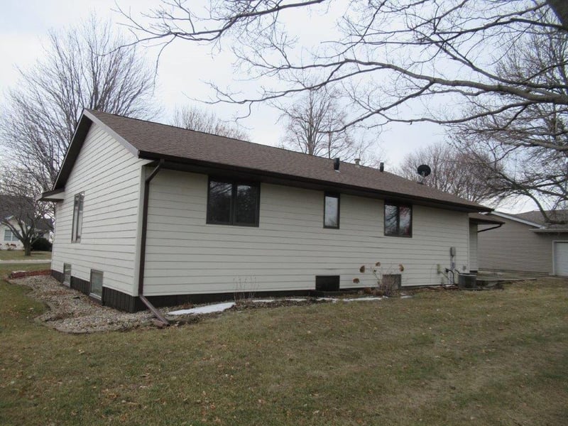 11930 112 St, Leota, MN 56153