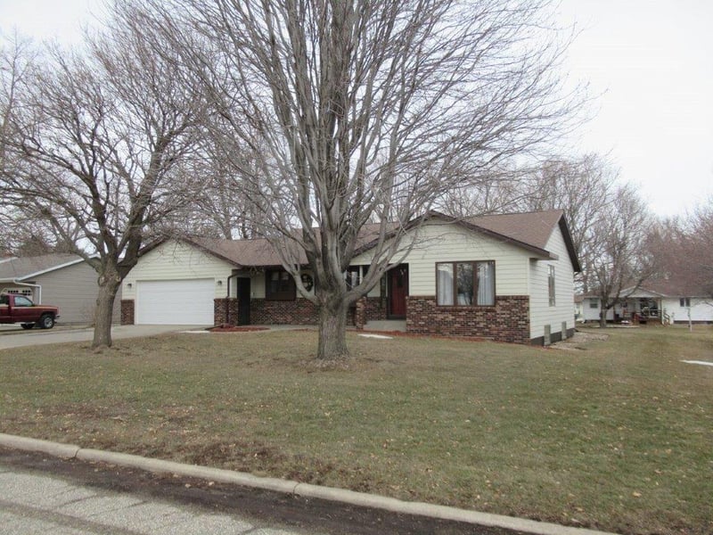 11930 112 St, Leota, MN 56153