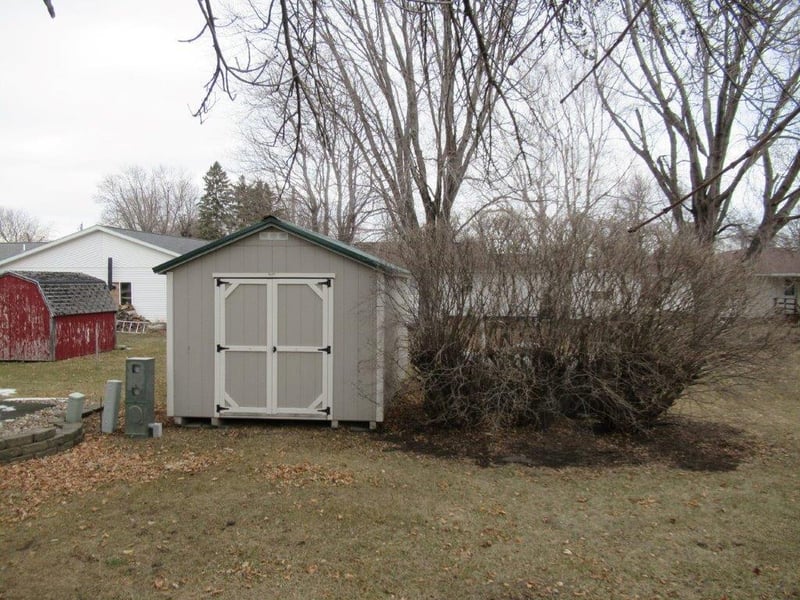 11930 112 St, Leota, MN 56153