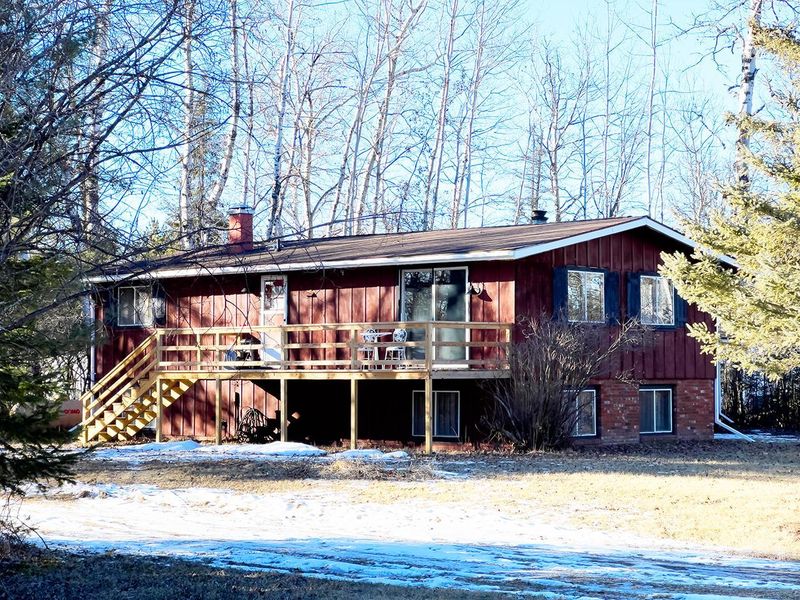 415 S River St, Cook, MN 55723