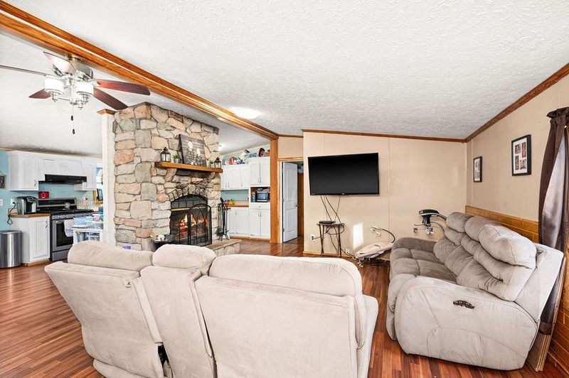 5143 Hendrickson Rd, Kettle River, MN 55757