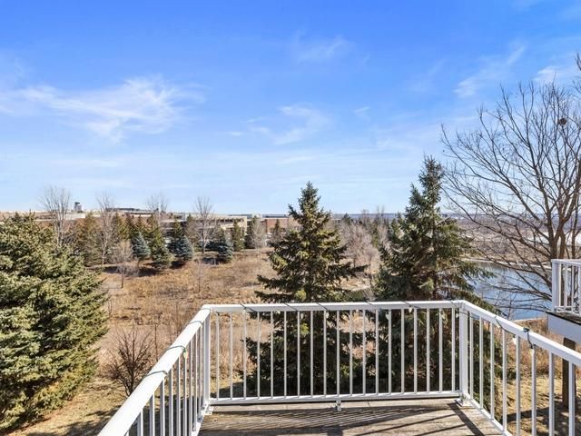 10186 Indigo Dr, Eden Prairie, MN 55347