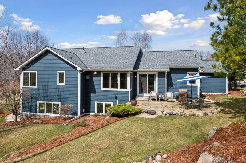 4156 Hallgren Ln, Excelsior, MN 55331