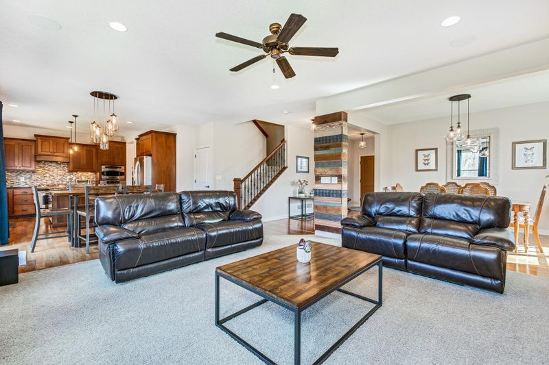 3631 Springwood Ct, Eagan, MN 55123