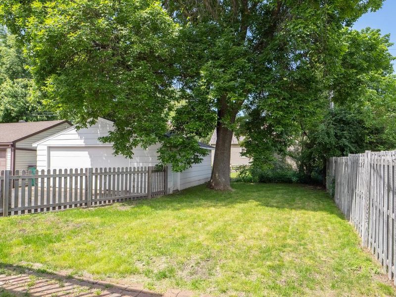 4032 Webster Ave S, Saint Louis Park, MN 55416