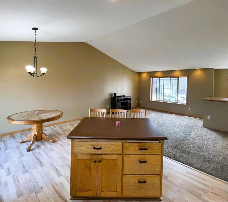 26205 24th St W, Zimmerman, MN 55398